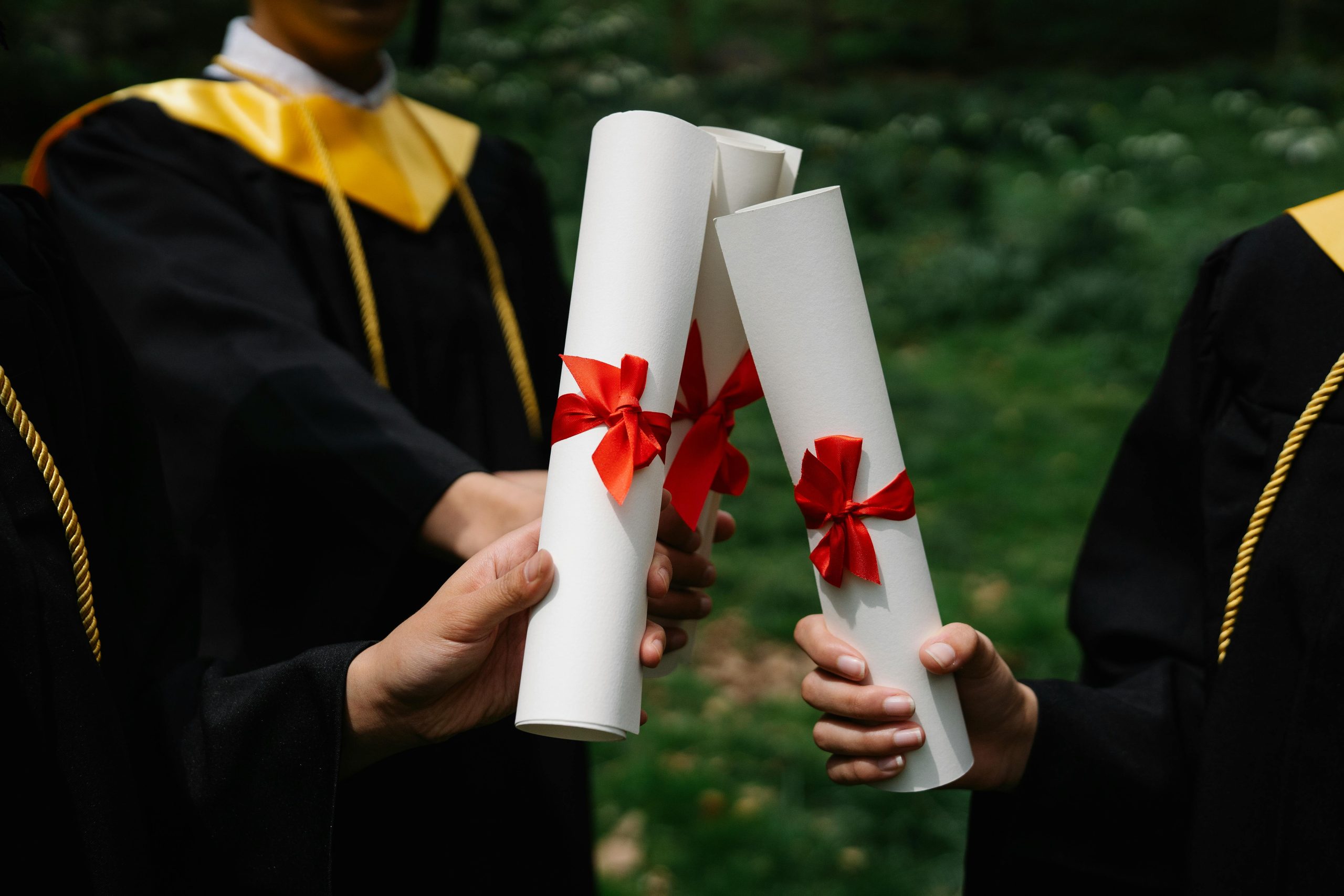 HR vs Payroll: The Skillset And Qualifications